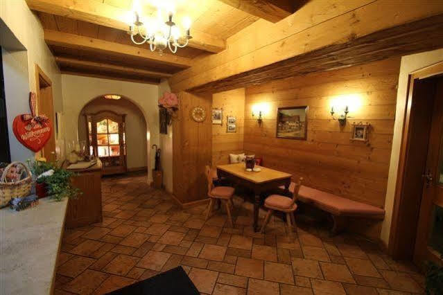 Landgasthof Kirchmayer Farchant Ngoại thất bức ảnh